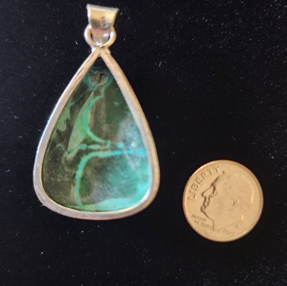 Malachite Pendant - Picture 2 of 3